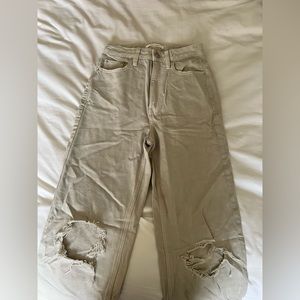 Pacsun 90’s boyfriend jeans in color tan never worn size 23